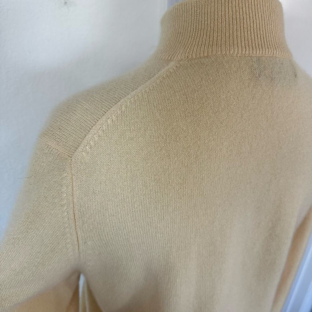 Charter Club Pastel Yellow 100% Cashmere Turtleneck Cozy Sweater Quiet Luxury - Picture 9 of 13